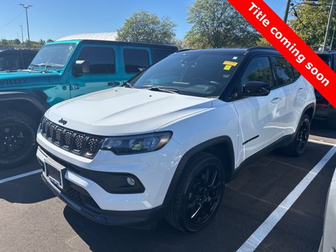 Used 2023 Jeep Compass Altitude image 1