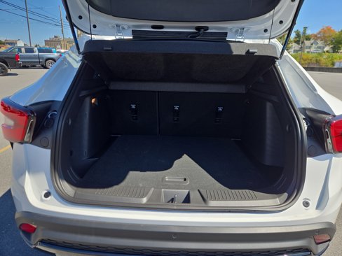 New 2025 Chevrolet Trax RS w/ Sunroof Package image 5