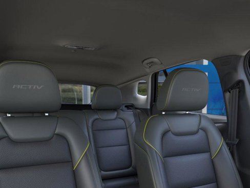 New 2025 Chevrolet Trax ACTIV image 24
