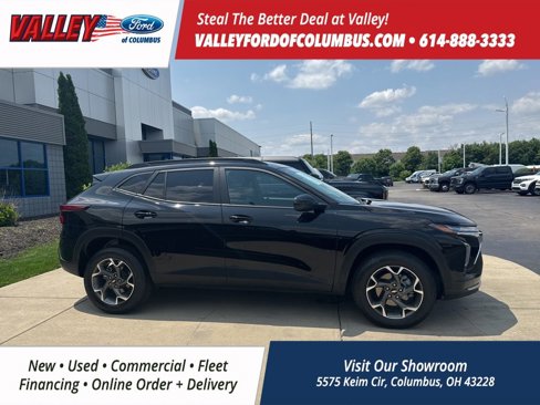 Used 2024 Chevrolet Trax LT w/ LT Convenience Package image 10