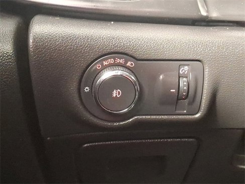 Used 2018 Buick Cascada Premium image 24