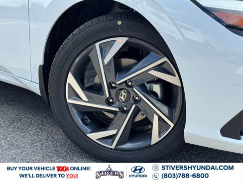 New 2025 Hyundai Elantra Sport image 6