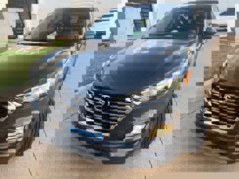 Used 2021 Hyundai Tucson Limited image 2