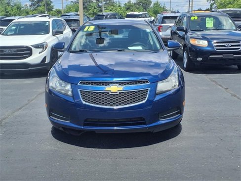 Used 2013 Chevrolet Cruze LT image 2