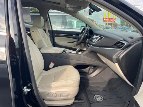 Used 2020 Buick Enclave Essence w/ Sound and Sites Package image 12