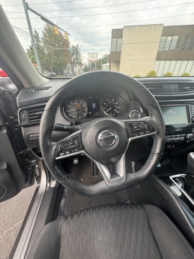 Used 2019 Nissan Rogue SV image 25