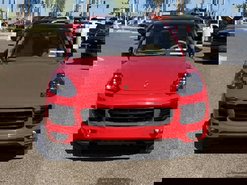 Used 2017 Porsche Cayenne image 9