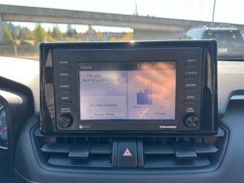 Used 2021 Toyota RAV4 XLE image 16