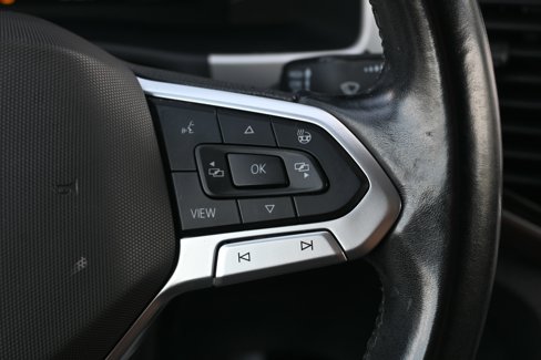 Used 2020 Volkswagen Atlas Cross Sport SEL Premium image 36