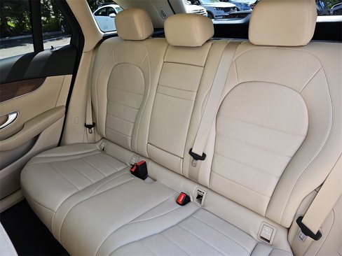 Used 2021 Mercedes-Benz GLC 300 4MATIC image 14
