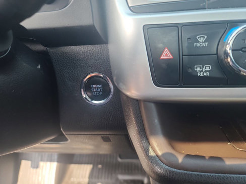Used 2017 Toyota Highlander Limited Platinum image 21