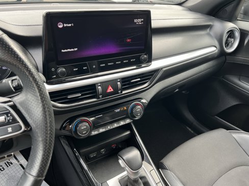 Used 2022 Kia Forte GT-Line w/ GT-Line Technology Package image 15