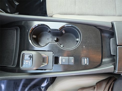 Used 2023 Nissan Rogue SV image 19