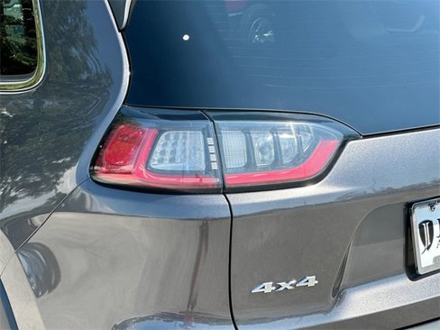 Used 2021 Jeep Cherokee Limited w/ Elite Package image 8