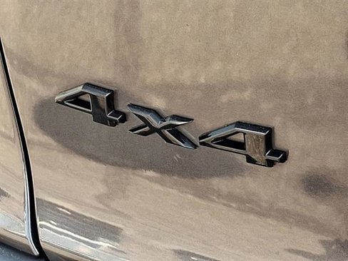 Used 2020 Jeep Cherokee Latitude Plus image 29