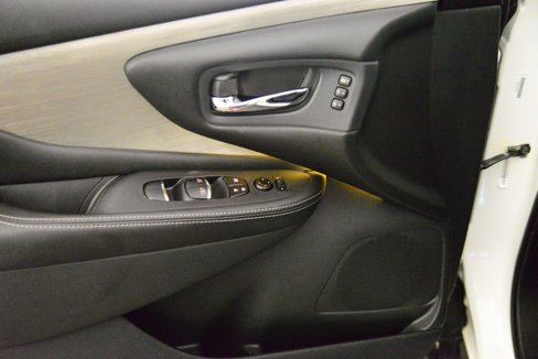 Used 2018 Nissan Murano SL w/ Midnight Edition Package image 28