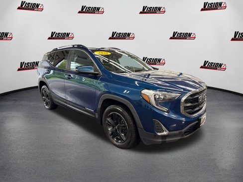 Used 2021 GMC Terrain SLE w/ Driver Convenience Package image 3