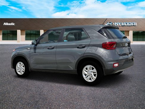 New 2025 Hyundai Venue SE image 4