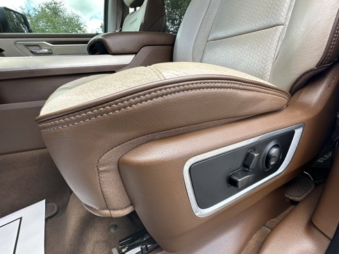 Used 2022 RAM 1500 Laramie image 26