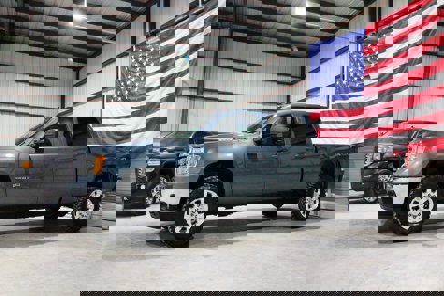 Used 2012 GMC Sierra 2500 SLE w/ SLE Preferred Package image 4