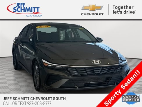 Used 2024 Hyundai Elantra SEL image 1