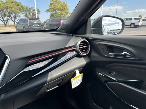 New 2026 Chevrolet Trax RS w/ Sunroof Package image 26