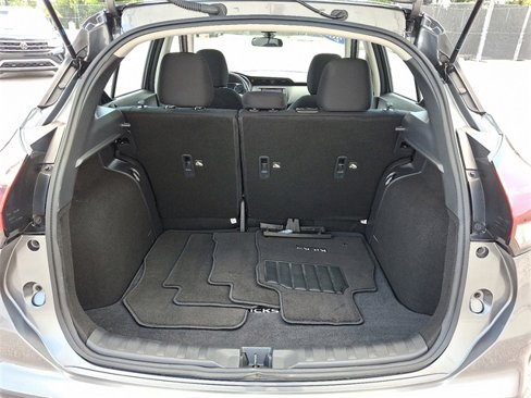Used 2024 Nissan Kicks S image 28