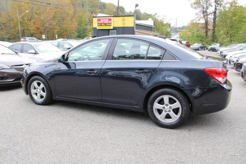 Used 2015 Chevrolet Cruze LT w/ Technology Package image 11