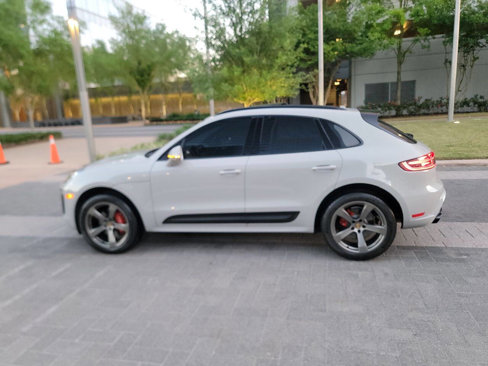 Used 2023 Porsche Macan image 7