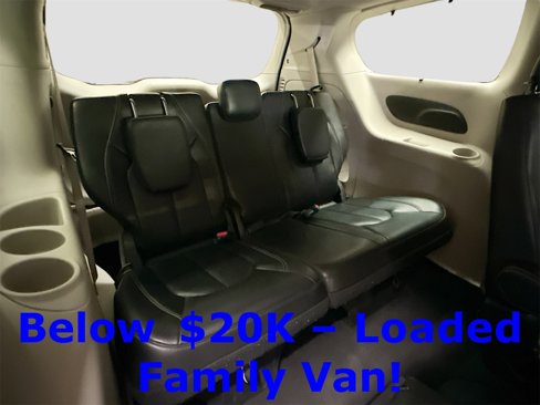 Used 2022 Chrysler Pacifica Touring-L image 25