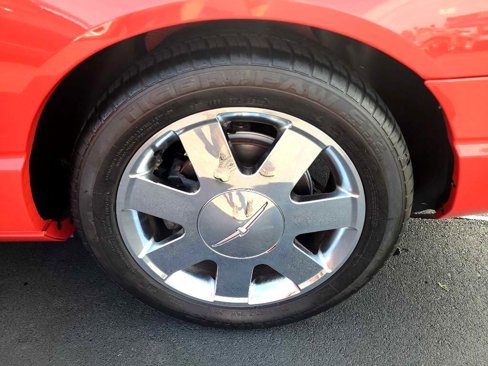 Used 2002 Ford Thunderbird image 25