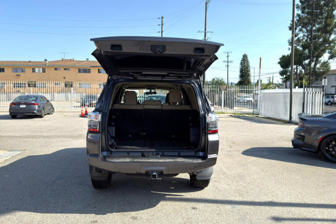 Used 2019 Toyota 4Runner SR5 image 19