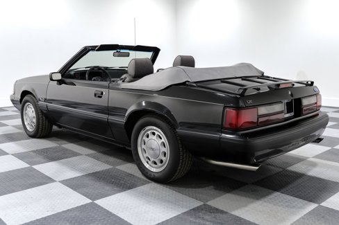 Used 1989 Ford Mustang LX image 7