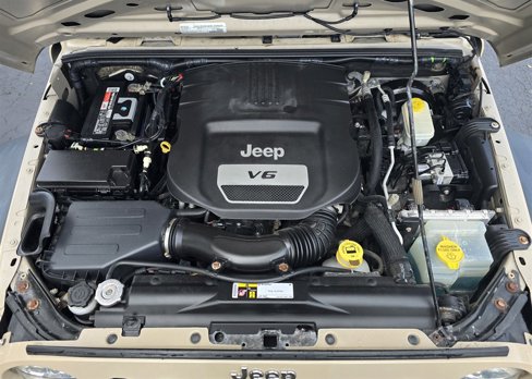 Used 2016 Jeep Wrangler Unlimited Sport w/ Connectivity Group image 11