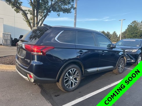 Used 2017 Mitsubishi Outlander GT image 2