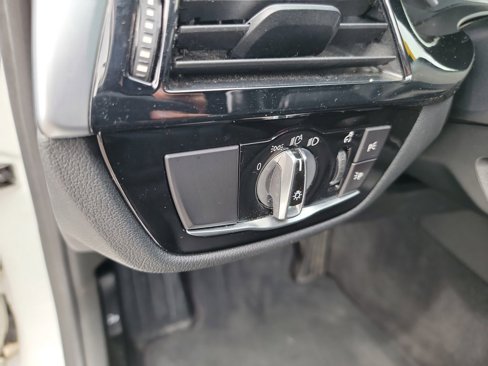 Used 2019 BMW 530i xDrive image 24