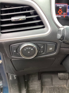 Used 2020 Ford Edge SEL image 19