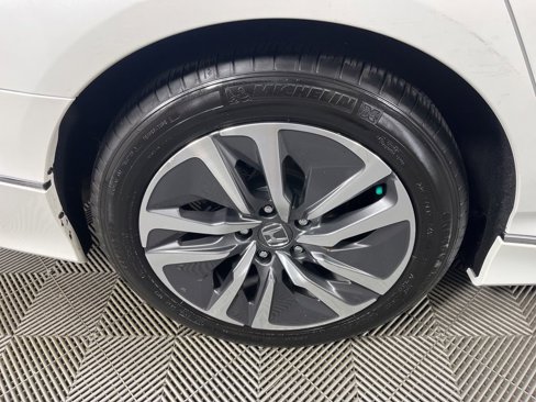 Certified 2018 Honda Accord Touring image 13