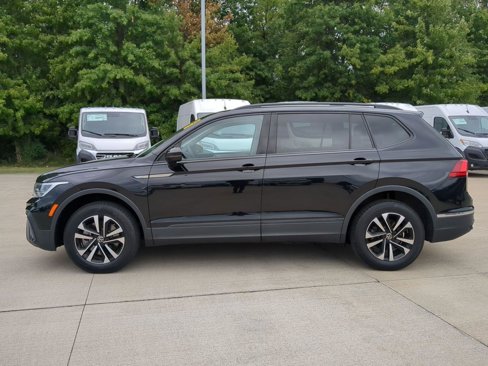 Used 2022 Volkswagen Tiguan S image 3