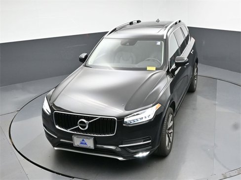 Used 2019 Volvo XC90 T5 Momentum w/ Protection Package Premier image 18