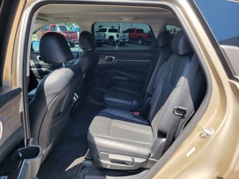Used 2021 Kia Sorento SX Prestige image 23