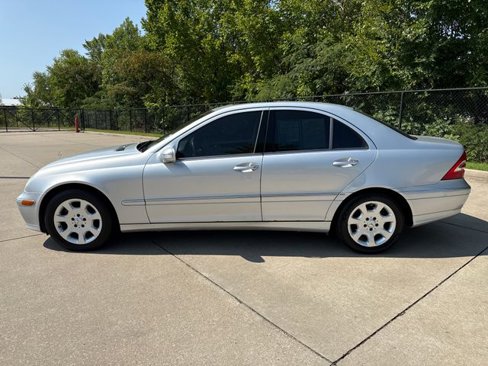 Used 2006 Mercedes-Benz C 280 4MATIC Sedan image 2