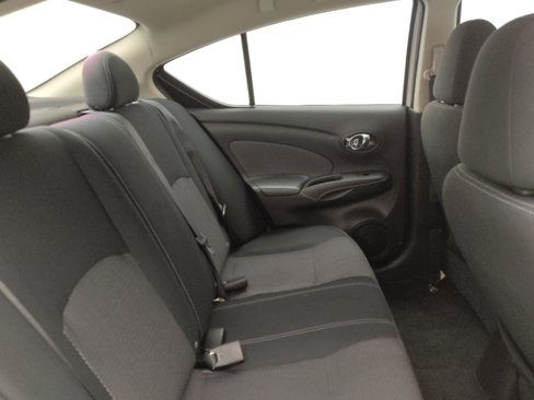 Used 2015 Nissan Versa SV image 19