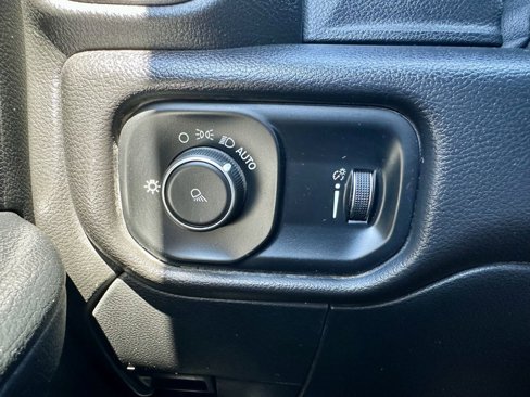Used 2022 RAM 2500 Tradesman image 12