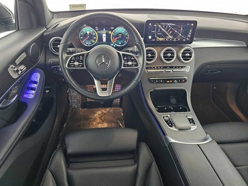 Used 2022 Mercedes-Benz GLC 300 4MATIC w/ AMG Line image 20