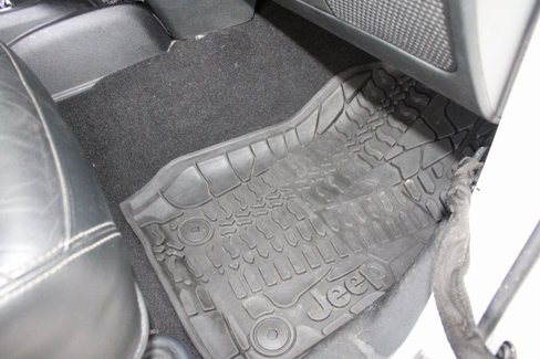Used 2014 Jeep Wrangler Unlimited Rubicon image 36