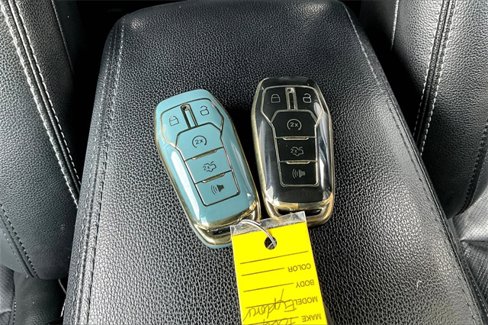Used 2016 Ford Explorer Limited image 9