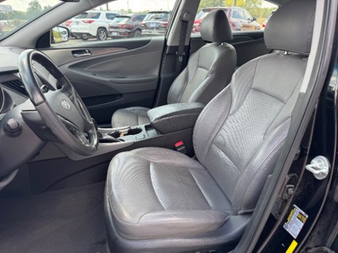 Used 2012 Hyundai Sonata Limited w/ Ultimate Pkg image 9
