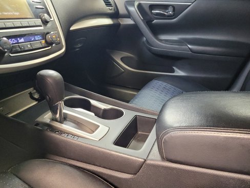 Used 2016 Nissan Altima 2.5 SV image 26
