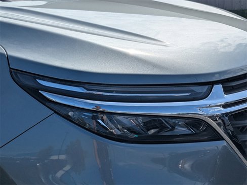 Used 2024 Chevrolet Equinox LT image 11